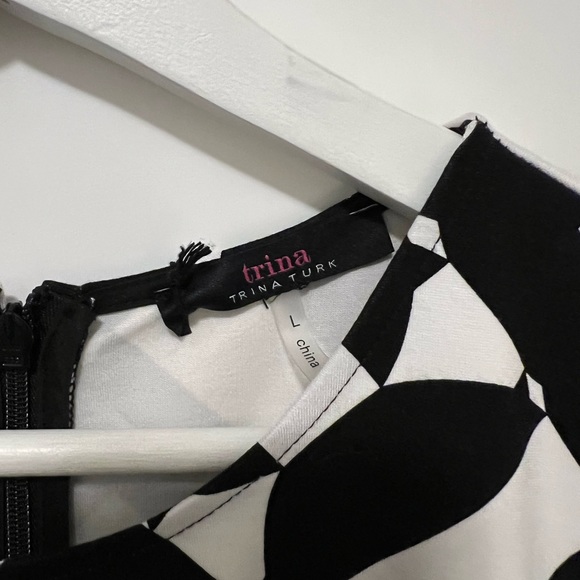 Trina Trina Turek Geometric print BodyCon Dress - Picture 4 of 6